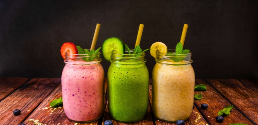 Smoothie de Frutas Vermelhas com Abacate